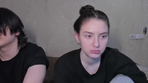 Snapshot of muuur_love chatting on February 23, 2026, 3:31 pm cute couple online show from February 23, 2026, 3:31 pm