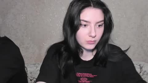 cute couple online show from April 8, 2026, 4:51 pm