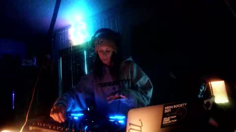 Snapshot of mvnt1s chatting on January 14, 2026, 2:55 pm ghost mantis online show from January 14, 2026, 2:55 pm