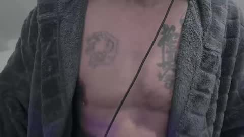 Snapshot of my432687 chatting on December 18, 2024, 10:57 pm my432687 online show from December 18, 2024, 10:57 pm