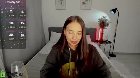 katie online show from December 6, 2024, 10:52 pm