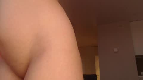 Snapshot of my_hannah chatting on March 6, 2025, 3:35 pm Hannah welcome online show from March 6, 2025, 3:35 pm