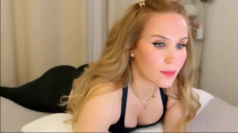 Snapshot of myassistant chatting on February 20, 2025, 9:09 pm Mya-be Yours P online show from February 20, 2025, 9:09 pm