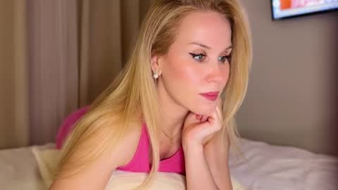 Snapshot of myassistant chatting on September 14, 2025, 9:47 pm Mya-be Yours P online show from September 14, 2025, 9:47 pm