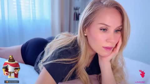 Snapshot of myassistant chatting on November 11, 2025, 2:28 pm Mya-be Yours P online show from November 11, 2025, 2:28 pm