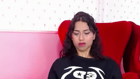 Snapshot of myathtylerth chatting on February 14, 2026, 9:28 am Mya online show from February 14, 2026, 9:28 am