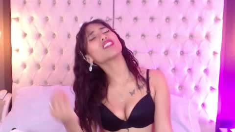 Snapshot of myathtylerth chatting on February 26, 2026, 7:24 pm Mya online show from February 26, 2026, 7:24 pm