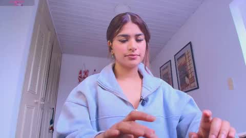 Snapshot of mycaliope chatting on December 19, 2025, 7:21 pm Caliope online show from December 19, 2025, 7:21 pm