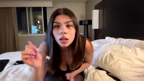 mycreamydreams online show from January 27, 2025, 2:42 am