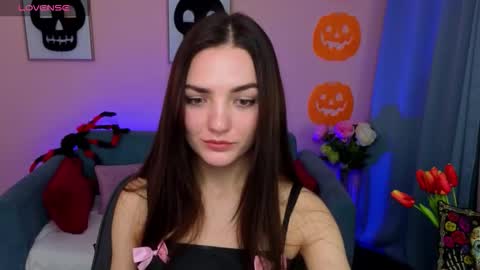 Snapshot of myellaluvs chatting on October 27, 2025, 11:09 pm Ella online show from October 27, 2025, 11:09 pm