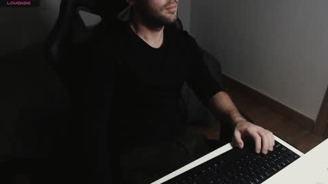 Snapshot of myhairymacho chatting on March 2, 2025, 6:30 pm Juan OF myhairymacho online show from March 2, 2025, 6:30 pm