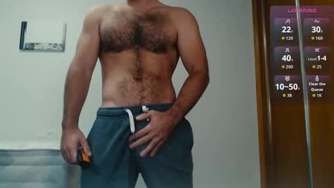 Snapshot of myhairymacho chatting on November 3, 2025, 11:22 am Juan OF myhairymacho online show from November 3, 2025, 11:22 am