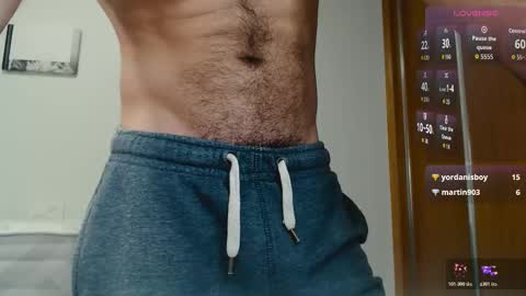 Snapshot of myhairymacho chatting on November 6, 2025, 6:42 pm Juan OF myhairymacho online show from November 6, 2025, 6:42 pm