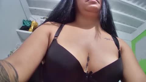 Snapshot of myhoney_hot chatting on December 3, 2024, 2:05 pm myhoney_hot online show from December 3, 2024, 2:05 pm