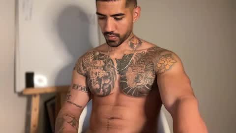 Myke esthetic online show from February 9, 2025, 3:11 am