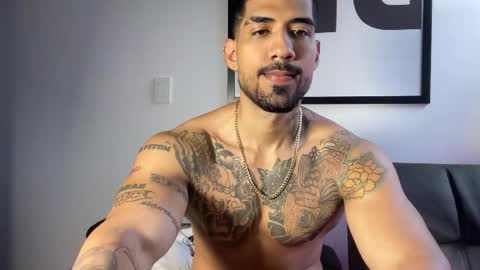 Myke esthetic online show from October 8, 2025, 9:56 pm