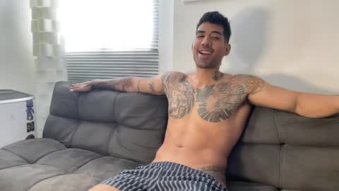 Myke esthetic online show from April 10, 2026, 3:39 pm