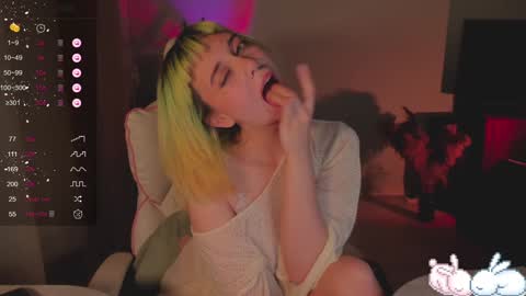 Snapshot of mylaweb chatting on December 20, 2024, 4:31 am MylaFlores online show from December 20, 2024, 4:31 am