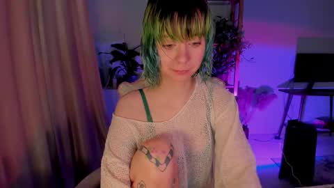 Snapshot of mylaweb chatting on September 11, 2025, 5:07 am MylaFlores online show from September 11, 2025, 5:07 am