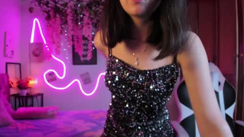helen online show from December 23, 2024, 6:37 pm