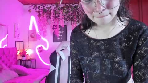 helen online show from December 30, 2024, 2:42 am