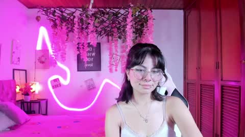 helen online show from December 30, 2024, 5:48 am