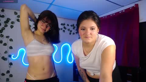 helen online show from February 25, 2025, 2:25 am