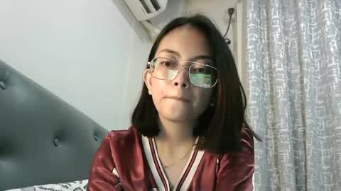 Lucie  online show from January 4, 2025, 5:05 pm