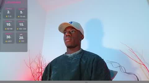 Snapshot of mylowallacee chatting on December 10, 2024, 5:55 pm Mylo Wallace online show from December 10, 2024, 5:55 pm