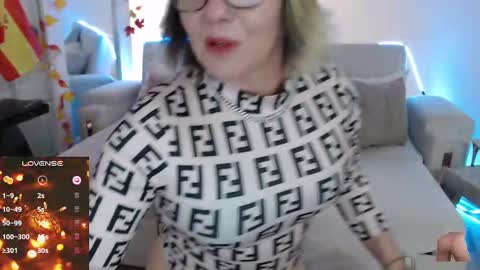 Myrna Sessions online show from January 20, 2025, 10:37 pm