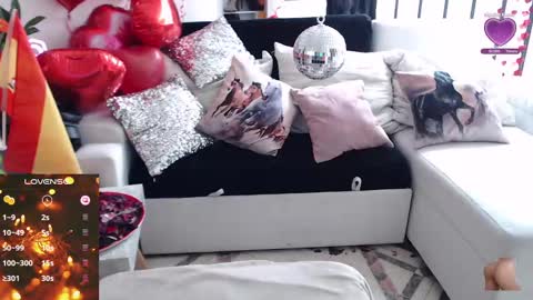 Myrna Sessions online show from February 17, 2025, 4:59 pm