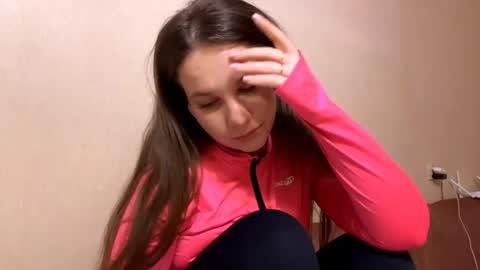 Luna online show from November 5, 2025, 1:49 am