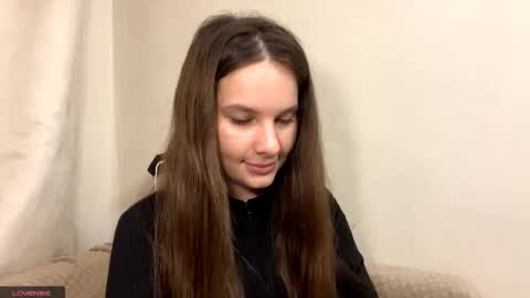 Luna online show from November 11, 2025, 1:49 am