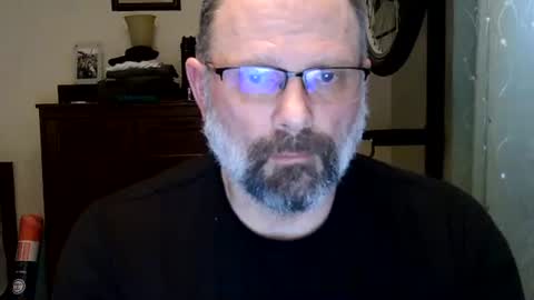 Just hanging out - No pressure online show from March 26, 2026, 2:06 am