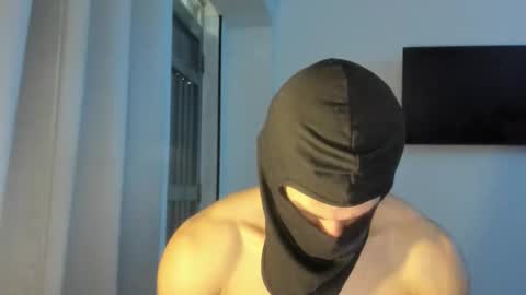 mysterious_muscles online show from May 14, 2026, 4:25 pm