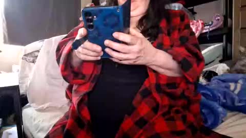 Snapshot of mysteriouswoman18 chatting on November 22, 2025, 6:40 pm mysteriouswoman18 online show from November 22, 2025, 6:40 pm