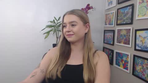 Snapshot of mysteryericax chatting on December 11, 2024, 11:54 pm Erica online show from December 11, 2024, 11:54 pm