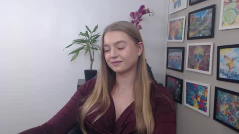 Snapshot of mysteryericax chatting on December 19, 2024, 4:02 pm Erica online show from December 19, 2024, 4:02 pm