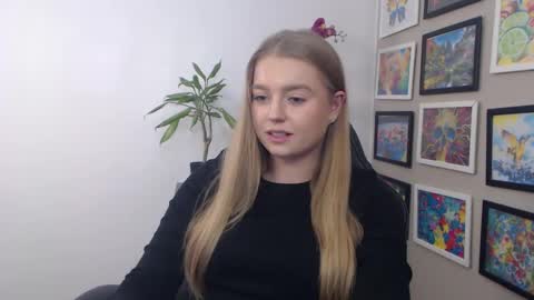 Snapshot of mysteryericax chatting on December 20, 2024, 4:04 pm Erica online show from December 20, 2024, 4:04 pm