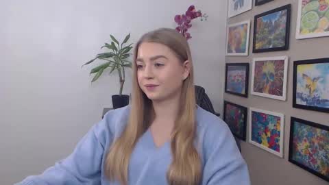 Snapshot of mysteryericax chatting on January 3, 2025, 9:15 am Erica online show from January 3, 2025, 9:15 am