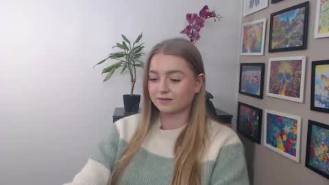 Snapshot of mysteryericax chatting on January 13, 2025, 3:15 pm Erica online show from January 13, 2025, 3:15 pm