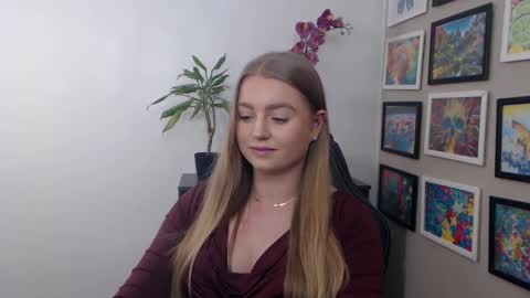 Snapshot of mysteryericax chatting on January 18, 2025, 11:11 am Erica online show from January 18, 2025, 11:11 am