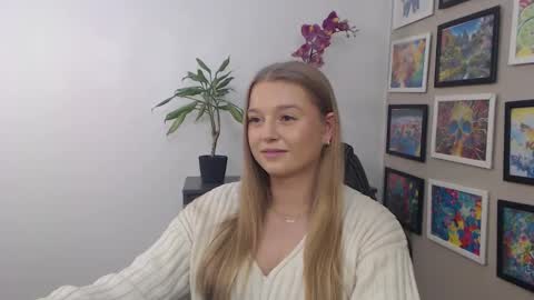 Snapshot of mysteryericax chatting on January 23, 2025, 11:15 am Erica online show from January 23, 2025, 11:15 am