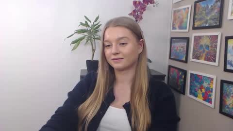 Snapshot of mysteryericax chatting on January 29, 2025, 12:56 pm Erica online show from January 29, 2025, 12:56 pm