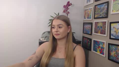 Snapshot of mysteryericax chatting on February 10, 2025, 10:31 am Erica online show from February 10, 2025, 10:31 am