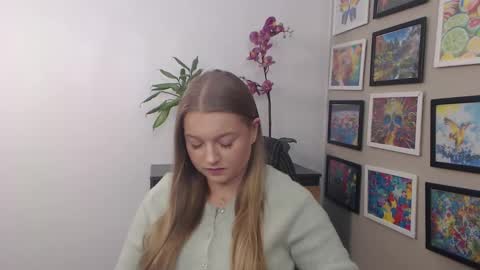 Snapshot of mysteryericax chatting on February 17, 2025, 11:13 am Erica online show from February 17, 2025, 11:13 am