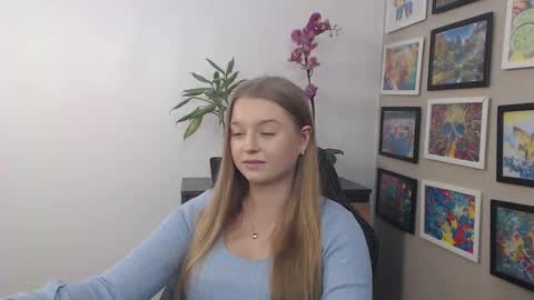 Snapshot of mysteryericax chatting on February 21, 2025, 10:39 am Erica online show from February 21, 2025, 10:39 am