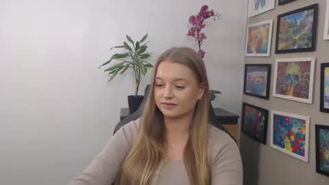 Snapshot of mysteryericax chatting on February 27, 2025, 12:02 pm Erica online show from February 27, 2025, 12:02 pm