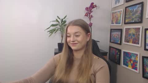 Snapshot of mysteryericax chatting on February 28, 2025, 7:48 am Erica online show from February 28, 2025, 7:48 am