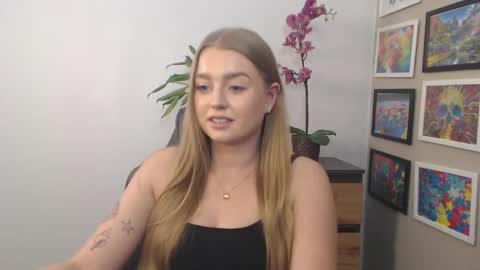 Snapshot of mysteryericax chatting on March 7, 2025, 12:01 pm Erica online show from March 7, 2025, 12:01 pm